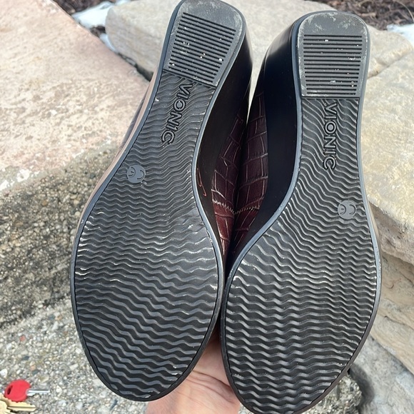Vionic Lena Brown Crocodile Wedge Size 8.5 - Picture 10 of 11